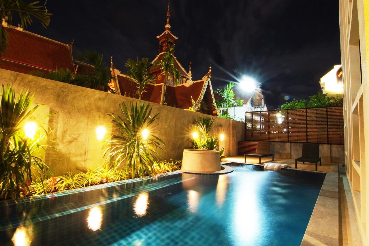 Tapae Gate Villa Chiang Mai Luaran gambar