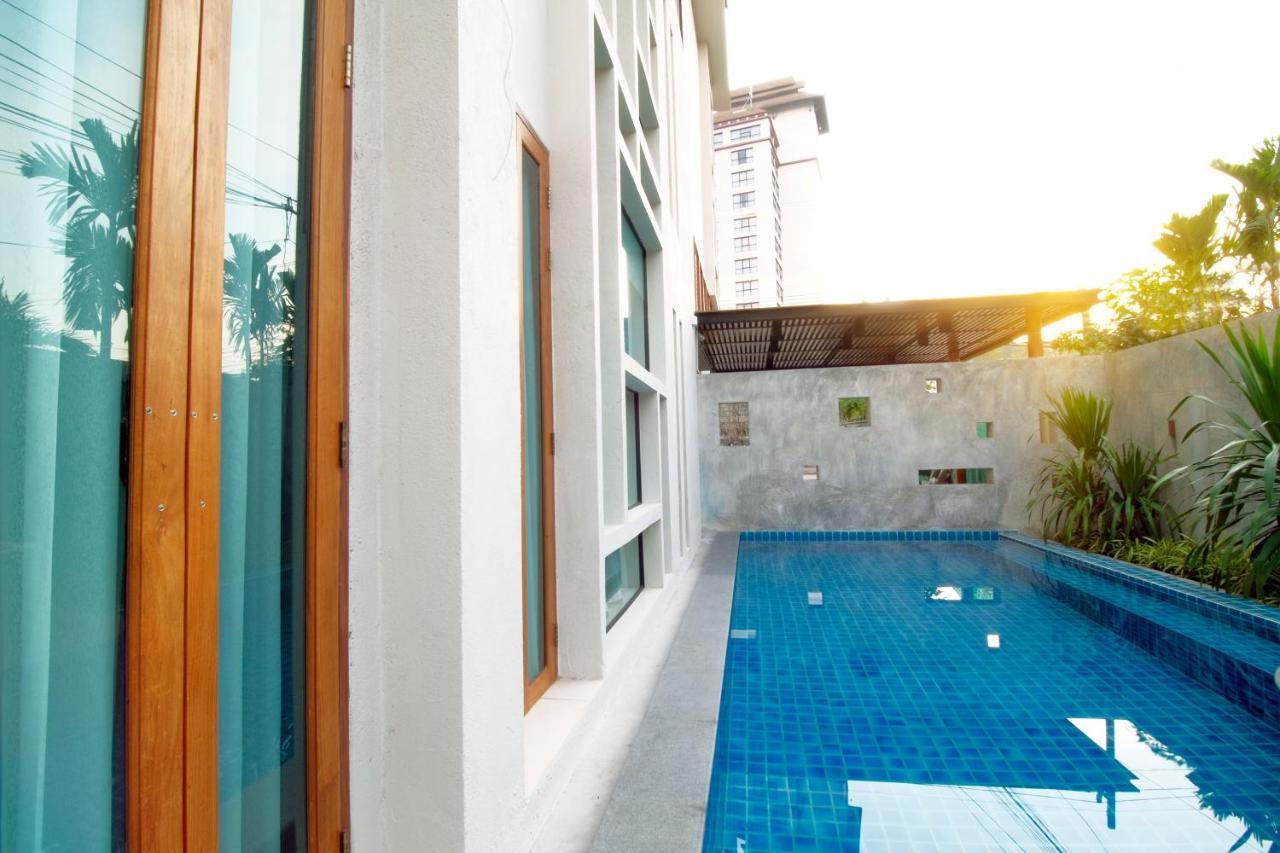 Tapae Gate Villa Chiang Mai Luaran gambar