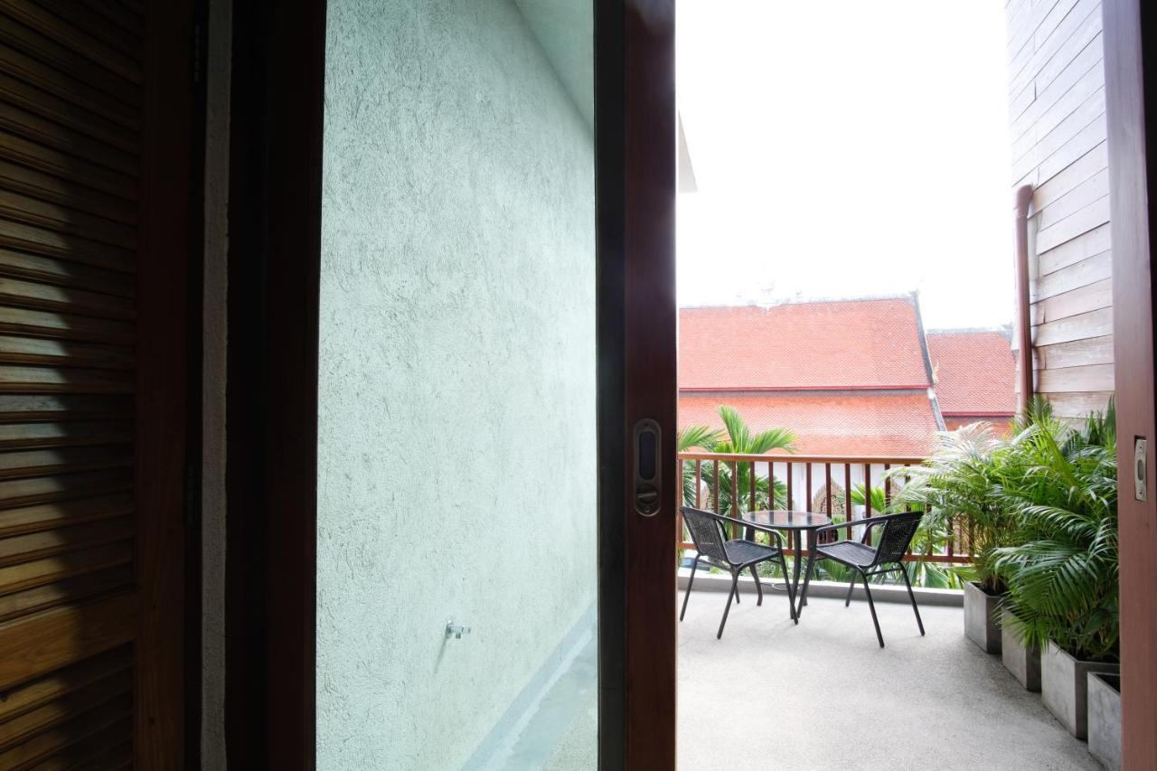 Tapae Gate Villa Chiang Mai Luaran gambar